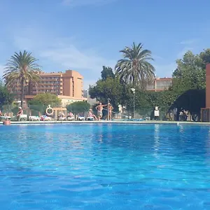 https://reformado-a-nuevo-3-piscinas-parking-y-wifi-gratuitos.catalonia-hotels.com