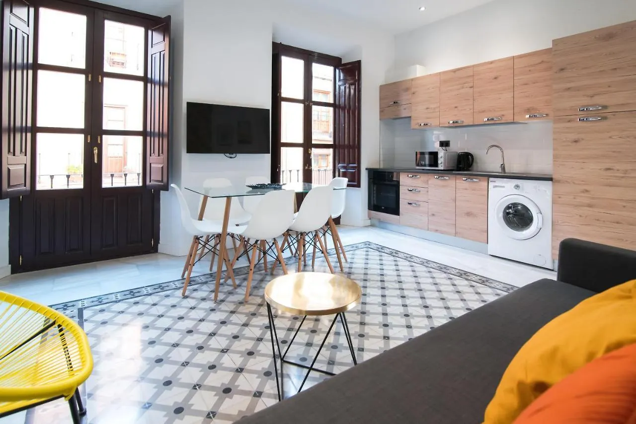 Granadi Apartamentos Granada Apartment